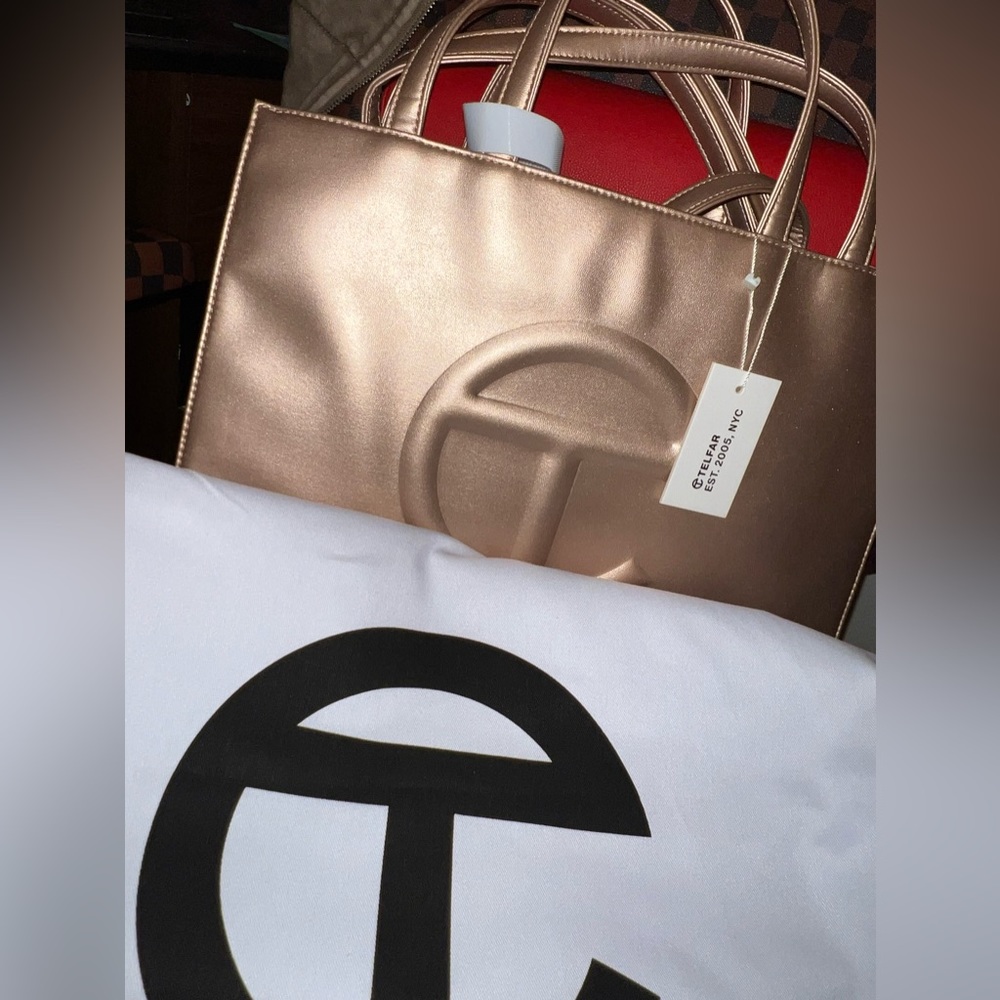 Gold telfar